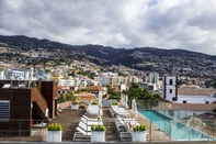 Swimming Pool Castanheiro Boutique Hotel