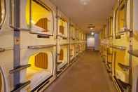 Phòng ngủ Sauna & Capsule Hotel Hollywood - Caters to Men