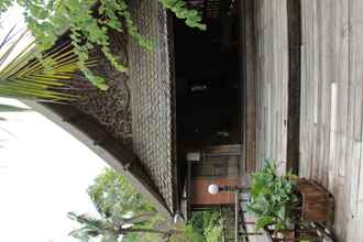 ภายนอกอาคาร 4 Thai Teak House Garden Homestay