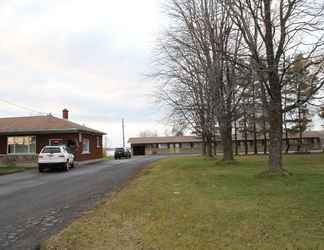 Exterior 2 Motel au Bord du Lac