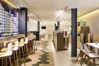 Bar, Cafe and Lounge Ibis Styles Barcelona Centre Hotel