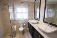 Toilet Kamar Laguna Grove