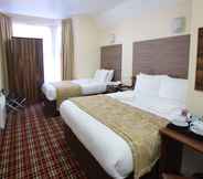 Kamar Tidur 2 Lucky 8 Hotel