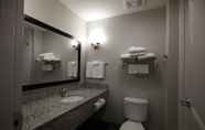Toilet Kamar 4 Lone Star Inn