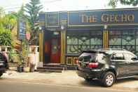 Luar Bangunan The Gecho Inn Town