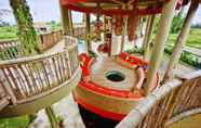 Ruang Umum 5 Floating Leaf Eco-Luxury Retreat