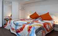 Bilik Tidur 7 Color Suites Alicante