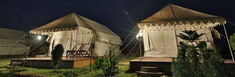 ภายนอกอาคาร Pushkar Adventure Desert Camp