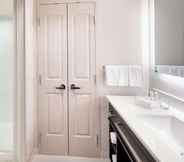 In-room Bathroom 6 Homewood Suites by Hilton Aliso Viejo - Laguna Beach