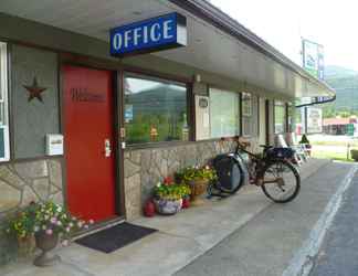 Exterior 2 Lakeview Motel