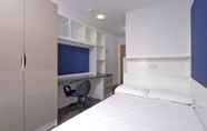 Kamar Tidur 6 Destiny Student Holyrood - Campus Accommodation