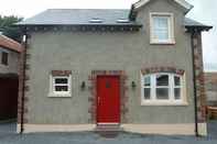 Exterior Oatlands Self Catering Cottages