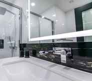 Toilet Kamar 2 Montcalm Royal London House - City Of London