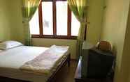 Bedroom 4 Le Garden Villa Homestay