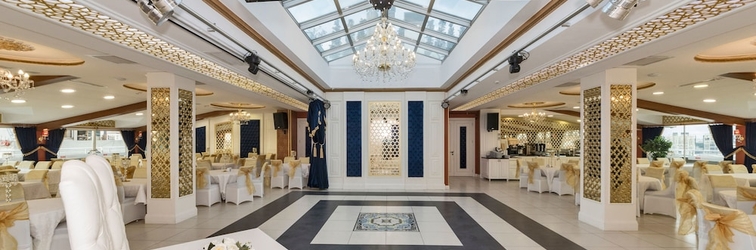 Lobby Marnas Hotels