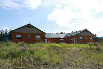 Exterior 4 Kaleido Lodge Yukon