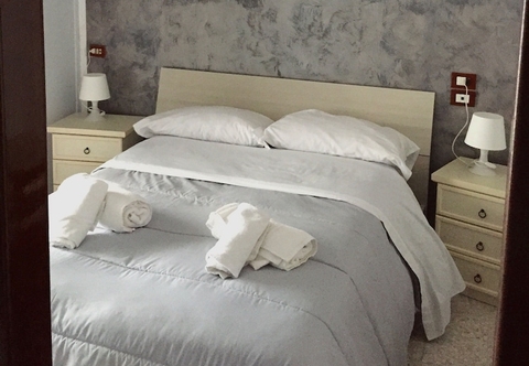 Bedroom B&B Napoli Stazione