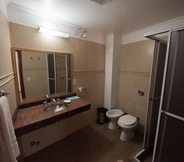 In-room Bathroom 7 Residencial Los Lapachos