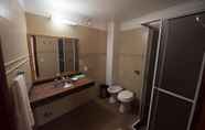 In-room Bathroom 7 Residencial Los Lapachos