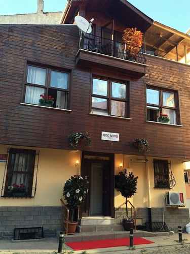 Rose Rooms Apart In Besiktas Besiktas Istanbul