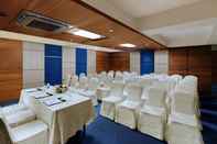 Functional Hall The Fern Kadamba Hotel and Spa