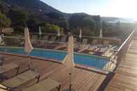 Swimming Pool Hotel Davia