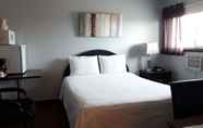 Bedroom 7 Interlake Motel
