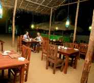 Restaurant 2 Ceylon Sea Hotel