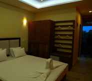 Bedroom 7 Ceylon Sea Hotel