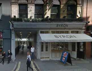 Exterior 2 Stayo Oxford Street