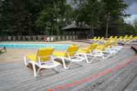 Swimming Pool Tremblant Mountain Chalets