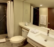 In-room Bathroom 6 City Express by Marriott Guadalajara Aeropuerto