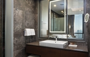 Toilet Kamar 5 Sheraton Grand Istanbul Atasehir