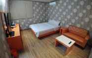 Kamar Tidur 7 Apple House Mini Hotel