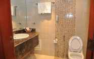 In-room Bathroom 3 HOTEL Di-PALACE فندق القصور الرقمية