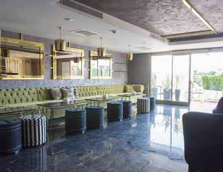 Lobby 2 Sky Kamer Hotel