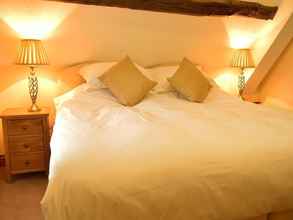 Kamar Tidur 4 The Plough Inn