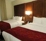 Kamar Tidur 6 Comfort Suites Regina