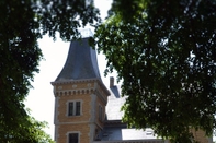 Exterior Chateau Beausaint