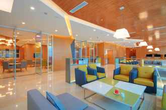 Lobi 4 Holiday Inn Express Handan East, an IHG Hotel