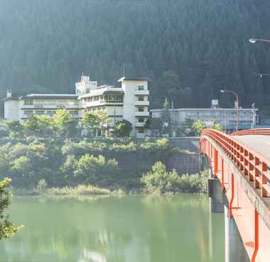 Tempat Tarikan Berdekatan 2 Shiramine Onsen Happo