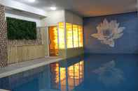 Kolam Renang Hotel Elegant Lux