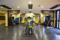 Lobi Grand Sapphire Hotel & Banqueting