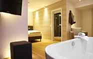 Toilet Kamar 5 Flair Hotel Nieder