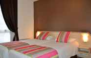 Bedroom 7 Brit Hotel Cherbourg Octeville