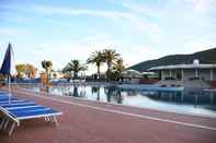 Swimming Pool Hotel Baia Di Conte
