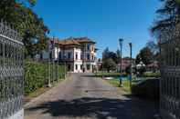 Luar Bangunan Hotel Villa Stucky