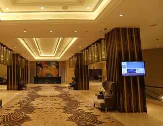 Lobi 2 Pride Plaza Hotel Aerocity New Delhi