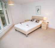 Bedroom 2 Apartment Wharf – Water Gardens