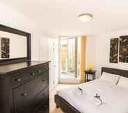 Bedroom 3 Apartment Wharf – Water Gardens